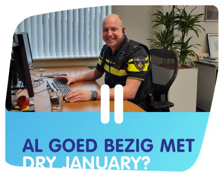 Tim de Kraker in politie-outfit